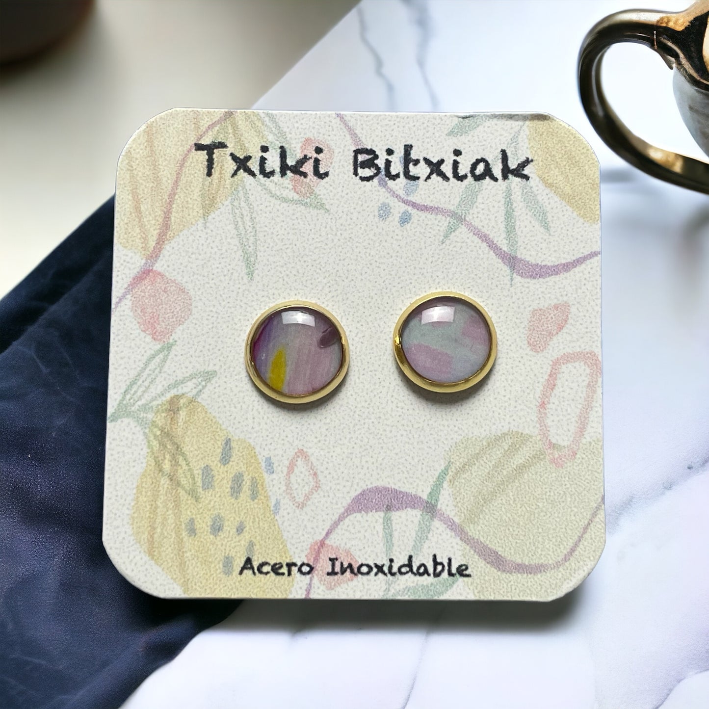Pendientes tipo botón (stud) en acero inoxidable dorado