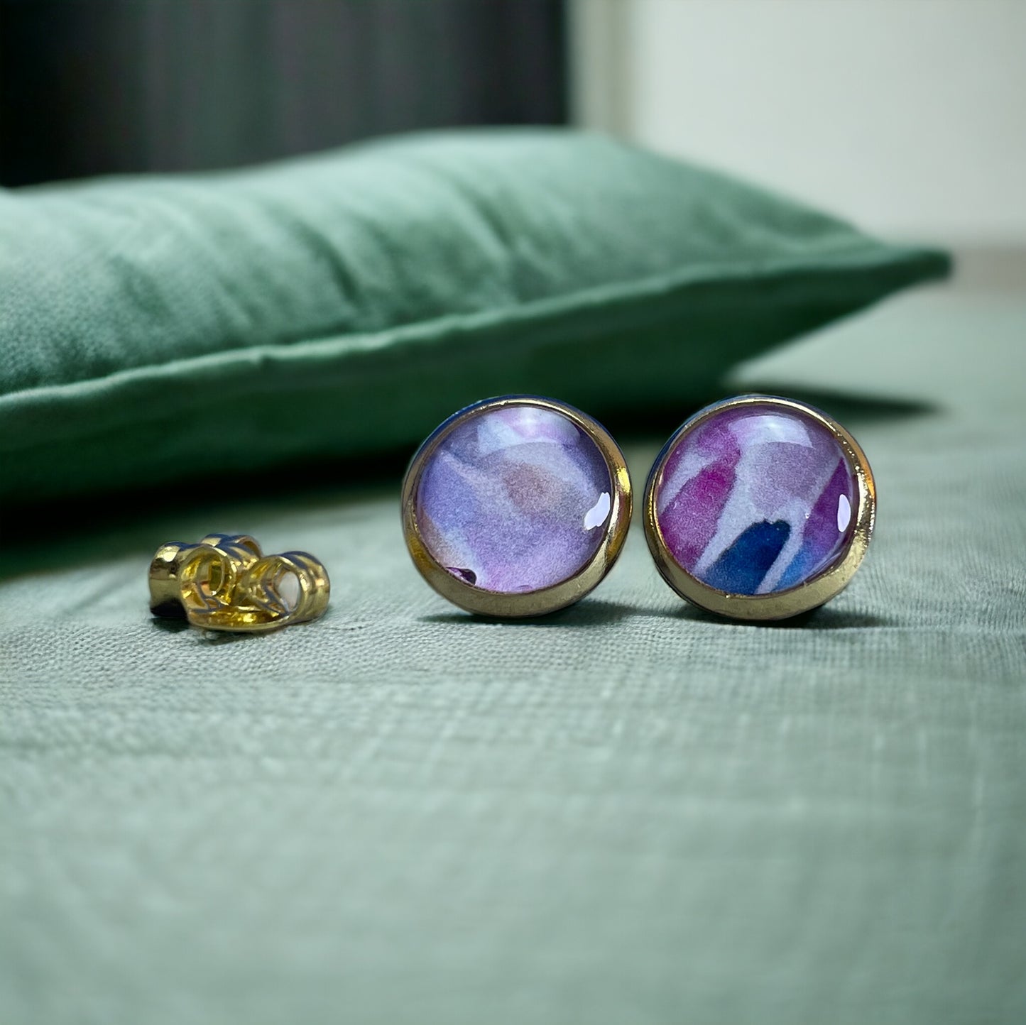 Pendientes tipo botón (stud) en acero inoxidable dorado