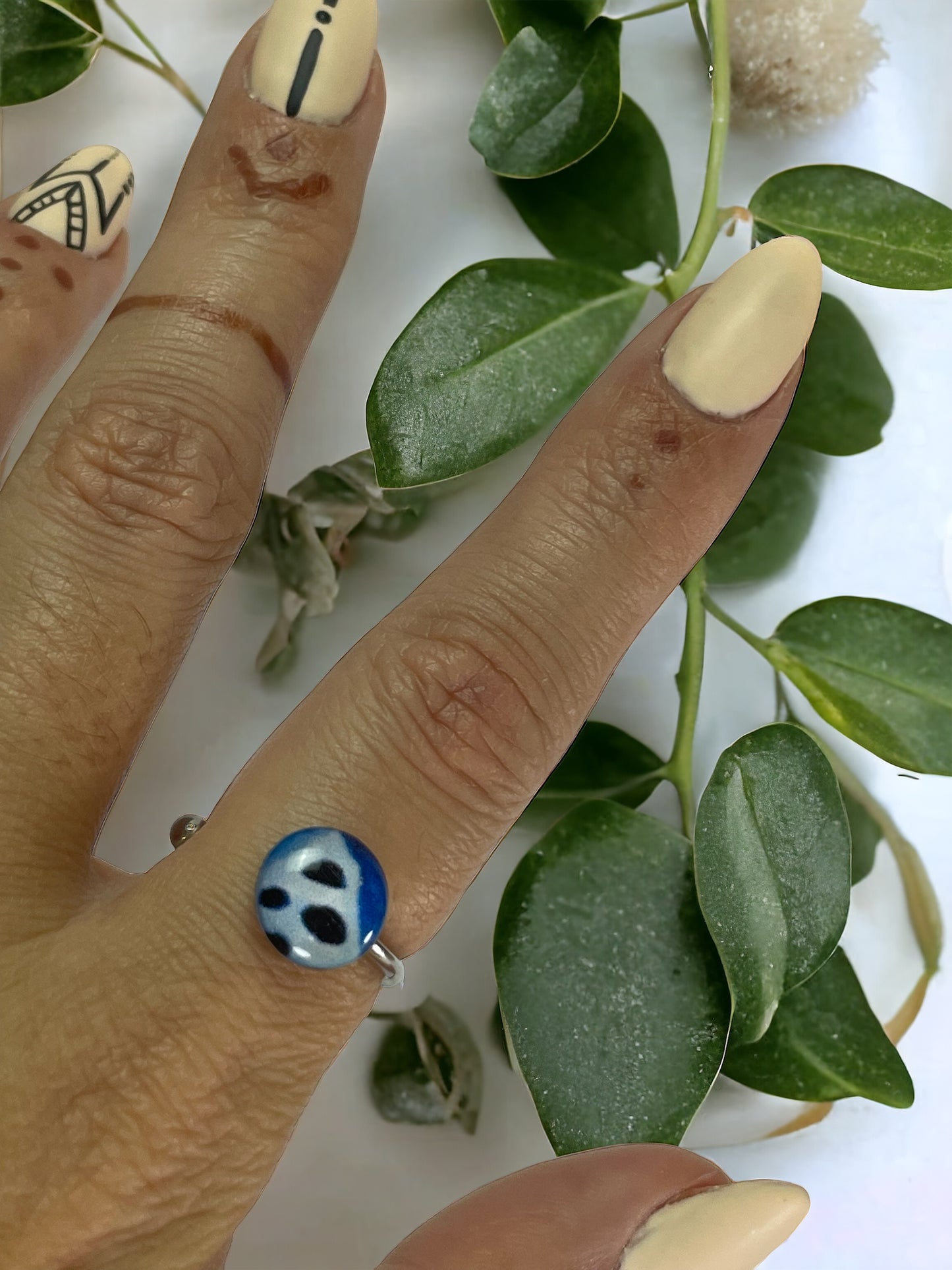 Anillo de acero y papel (tamaño ajustable)