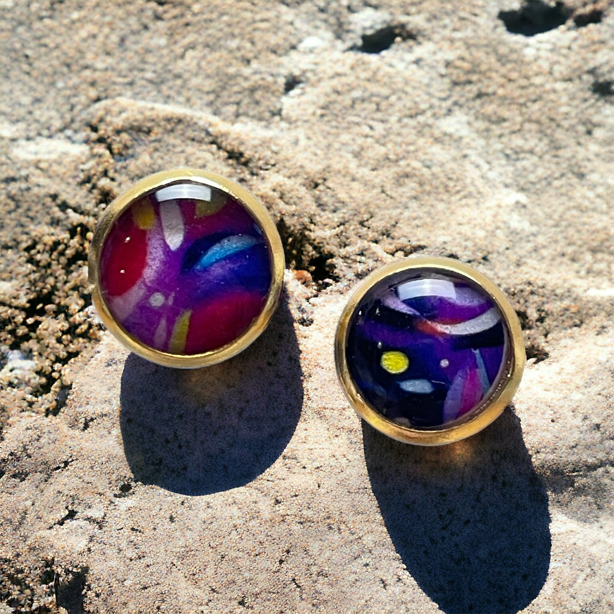 Pendientes tipo botón (stud) en acero inoxidable dorado