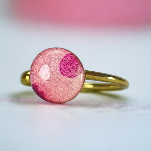 Anillo de acero dorado y papel (tamaño ajustable)